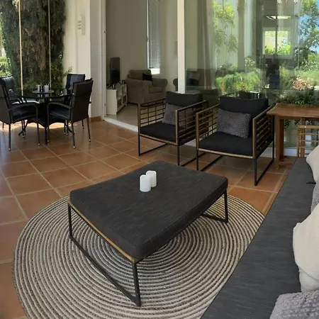 2Bed Groundfloor Apartment Lagoon Daire *